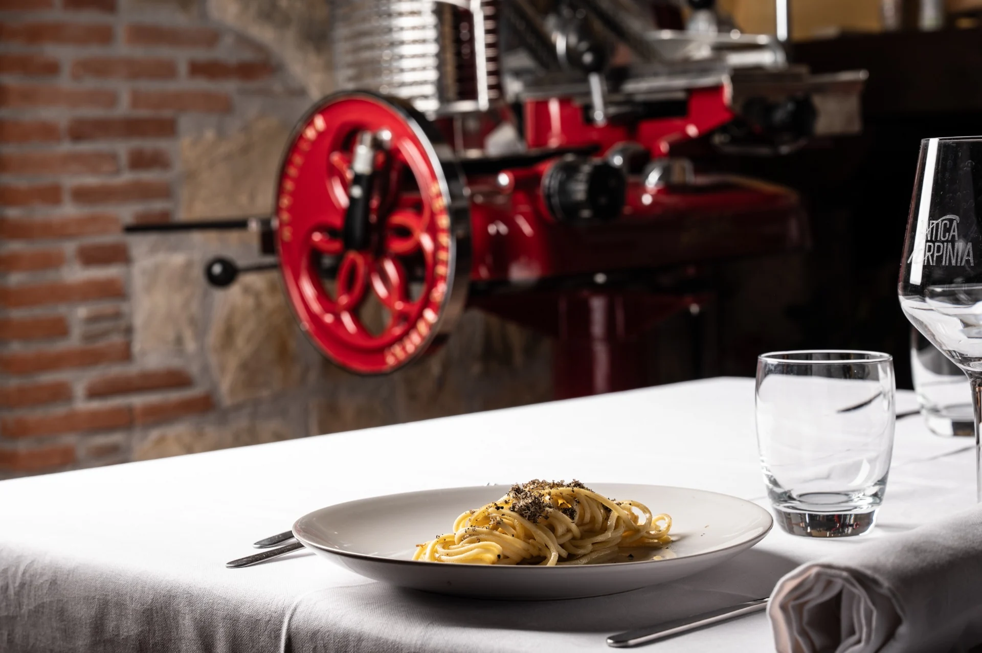 Un piatto di Cucina in Cantina nell’ambiente di Antica Hirpinia